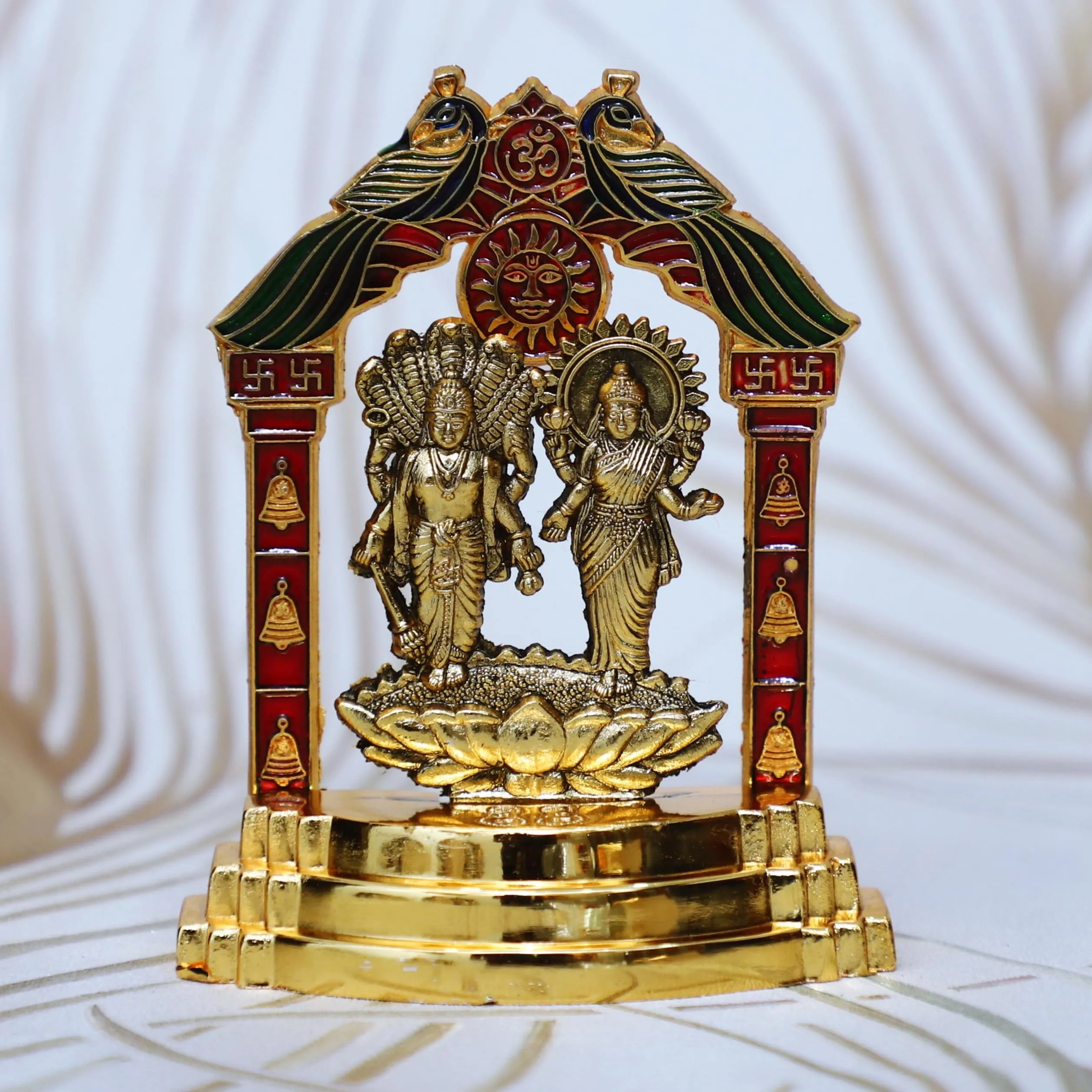 CHHARIYA CRAFTS Metal Lakshmi Narayan Idol Vishnu Laxmi MurtiI Krishna Statue Decorative Showpiece - 10 cm (Metal, Gold)