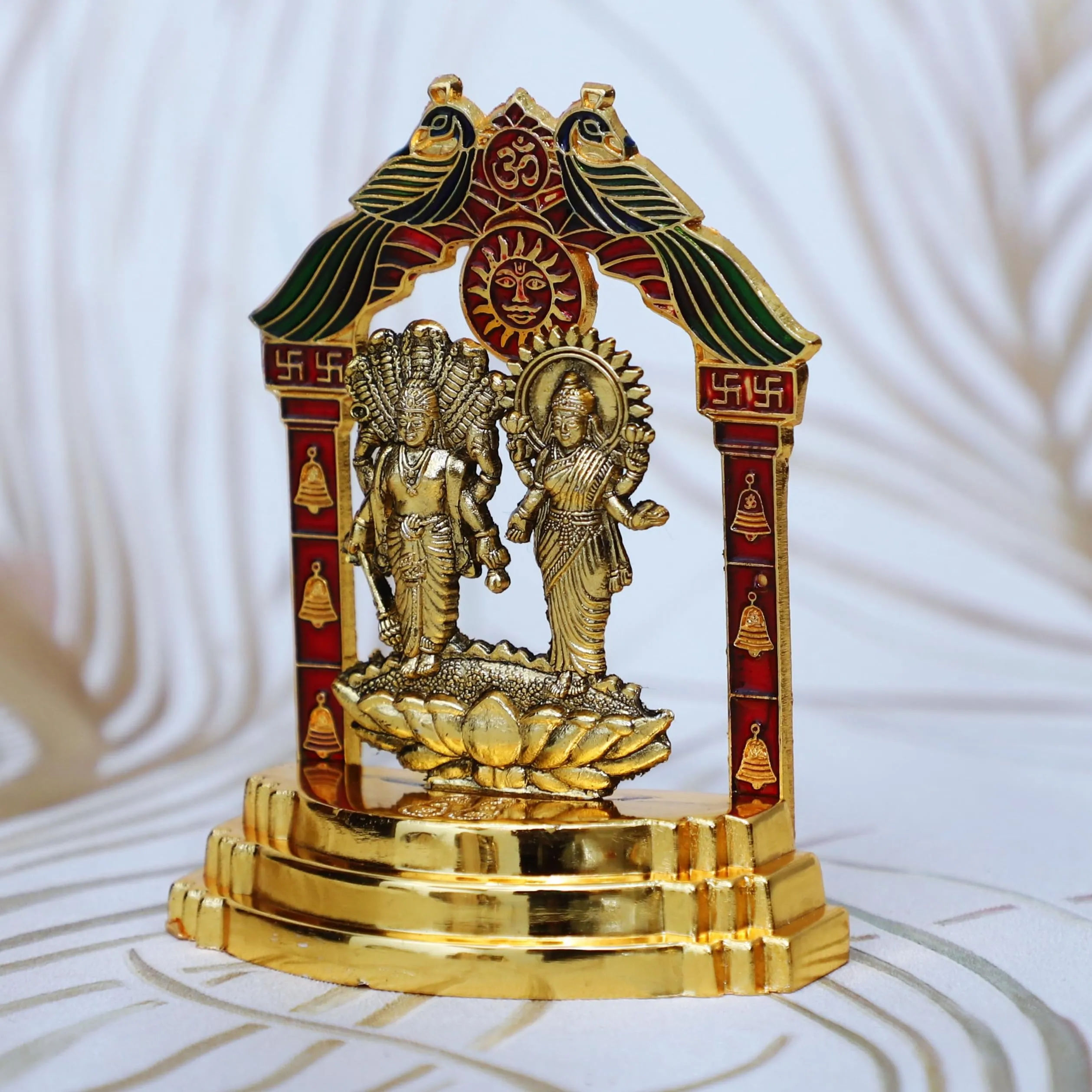 CHHARIYA CRAFTS Metal Lakshmi Narayan Idol Vishnu Laxmi MurtiI Krishna Statue Decorative Showpiece - 10 cm (Metal, Gold)