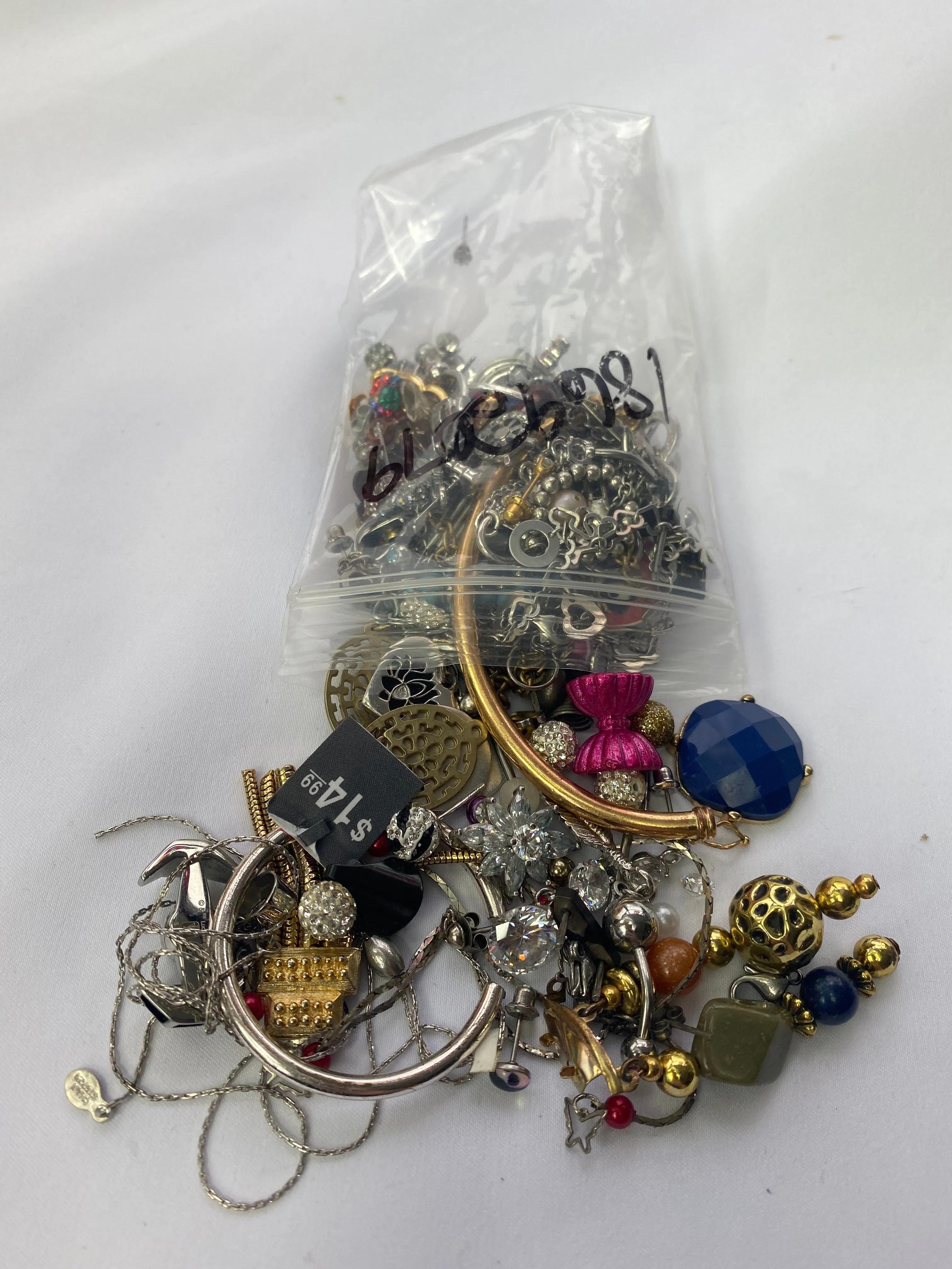 Misc. Lot of Jewelry Pieces