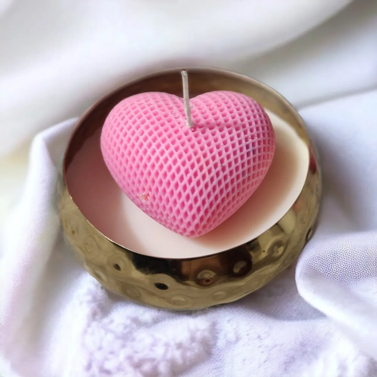 Urli Melting Heart Soy Wax Candle